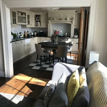 Stramongate * Kendal